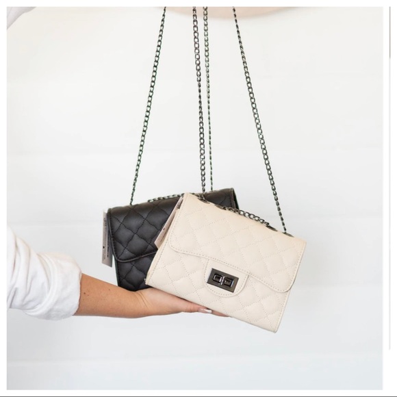 #35 Chic and stylish Vegan Quilted chain Bag/Purse - Picture 2 of 5